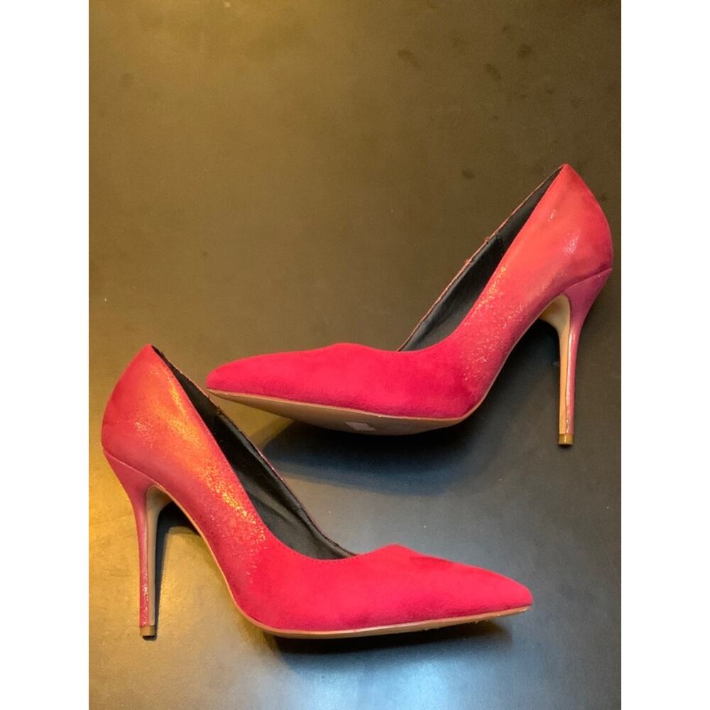 Women's Red Pointed-Toe High Heel Pumps